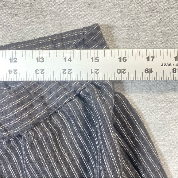 Chico's Design Pull On Striped Pants Womens 2 Black Gray Cropped Wide Leg Career - Picture 12 of 14